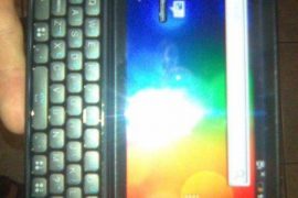 Best Android Physical QWERTY Keyboard Phone: HTC Vision vs Motorola Droid 2