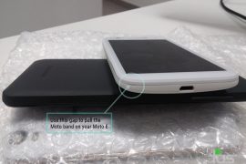 How to Open Moto E band and insert SIM card and microSD card