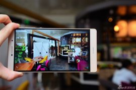 Check out the Unboxing of Huawei P8 Max with 4,360 mAh Battery