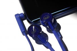 Huawei Honor 9 may ship with high quality earphones