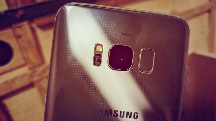 Samsung Galaxy S8 active update