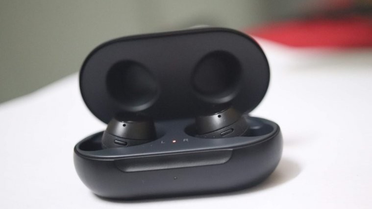 Samsung Galaxy Buds update adds an extra touch control option and ...