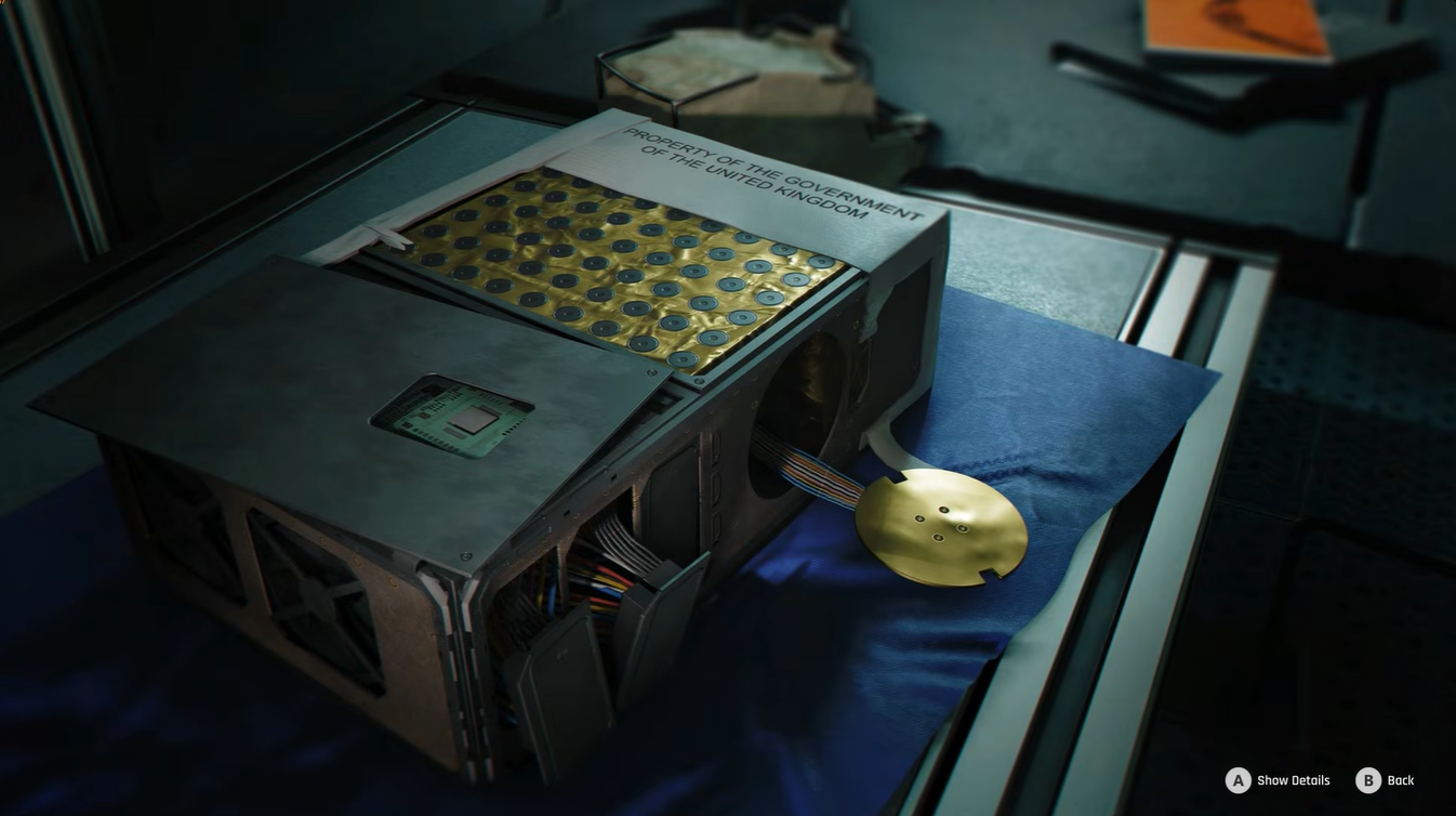 Satellite Part Memento in 007 First Light Prologue Mission