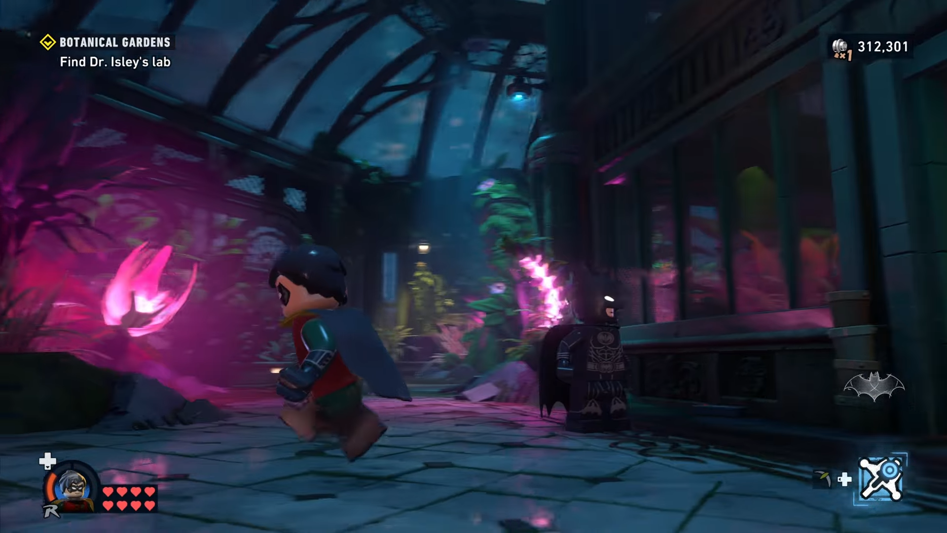 Robin running in the Botanical Garden in Lego Batman: Legacy of the Dark Knight.