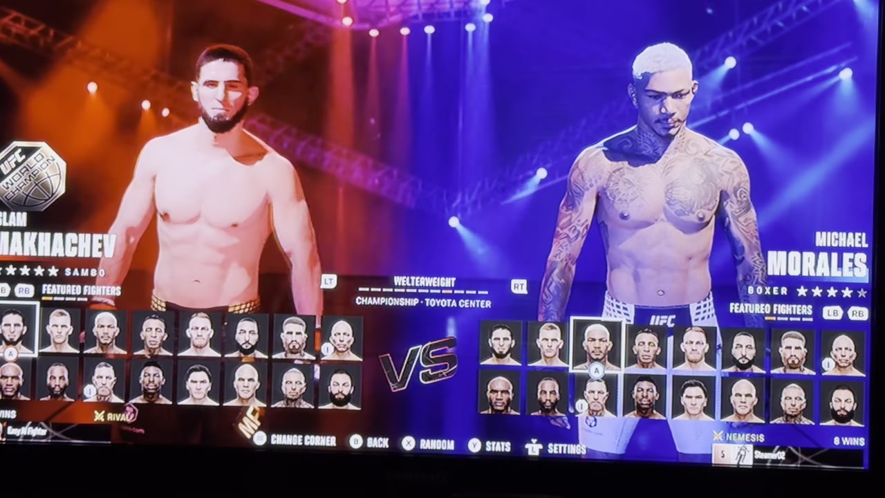 Press X to randomize your fighter