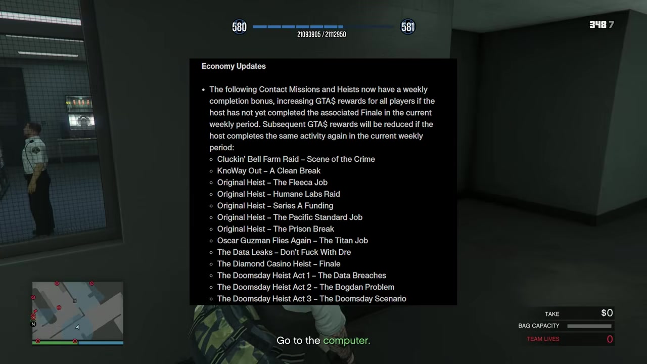 Player browses heist options on an in-game planning screen