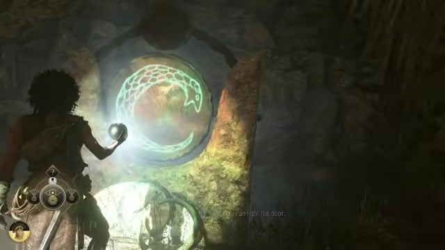 Reveal the crescent symbol on the right